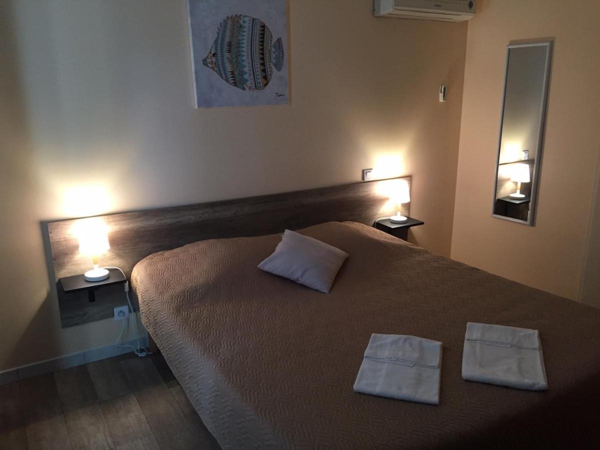 Hotel Les Lodges D'Eauze Εξωτερικό φωτογραφία